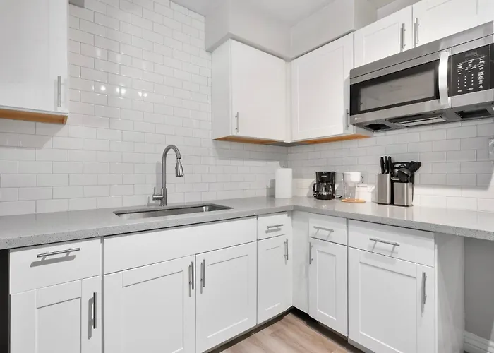 Modern 2b1b Hideaway In Old Town Apartment Scottsdale