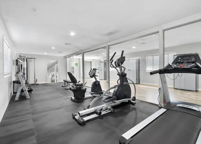 Modern 2b1b Hideaway In Old Town Scottsdale